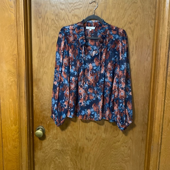 Sam Edelman Large Long Sleeve Sheer Top will have to wear a cami underneath - Picture 1 of 8